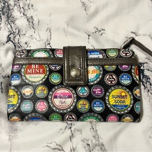 ⭐️2 for $15⭐️ Snap-Close Medium Relic Wallet - Bottle Cap Print